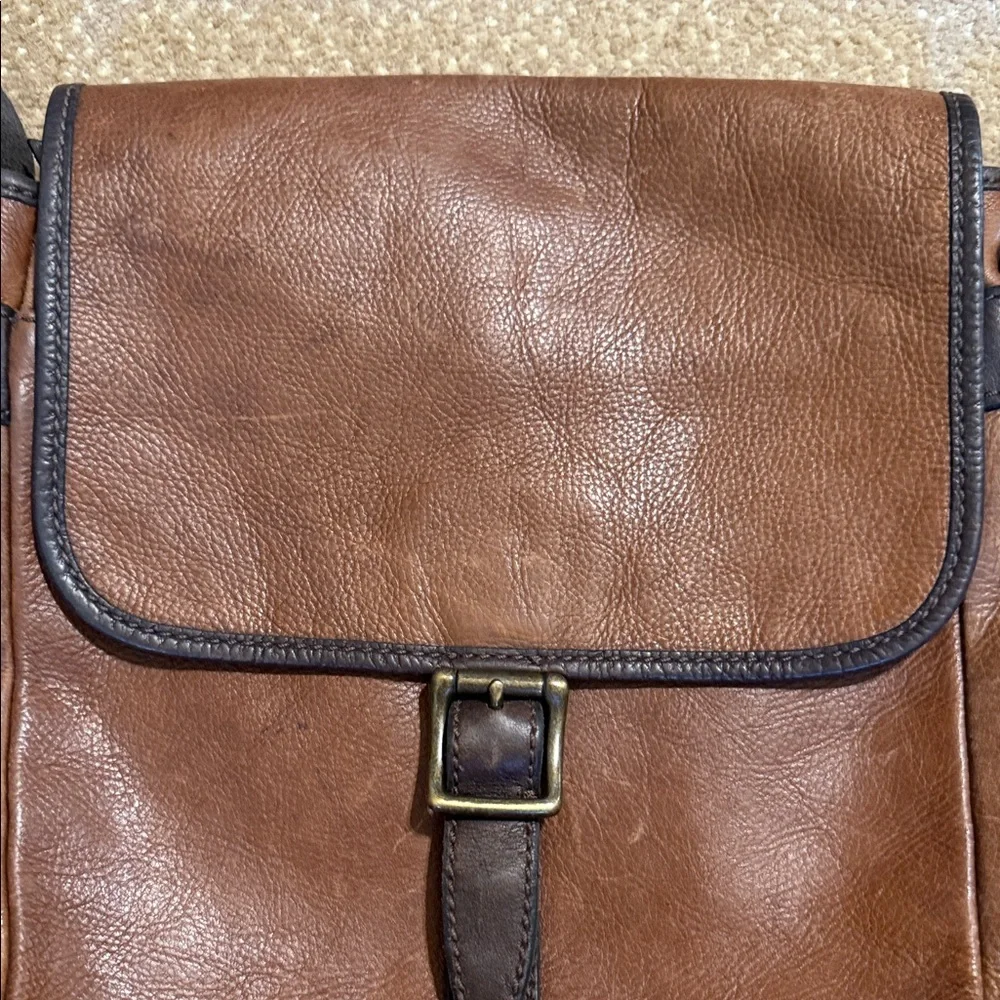 Fossil vintage compact